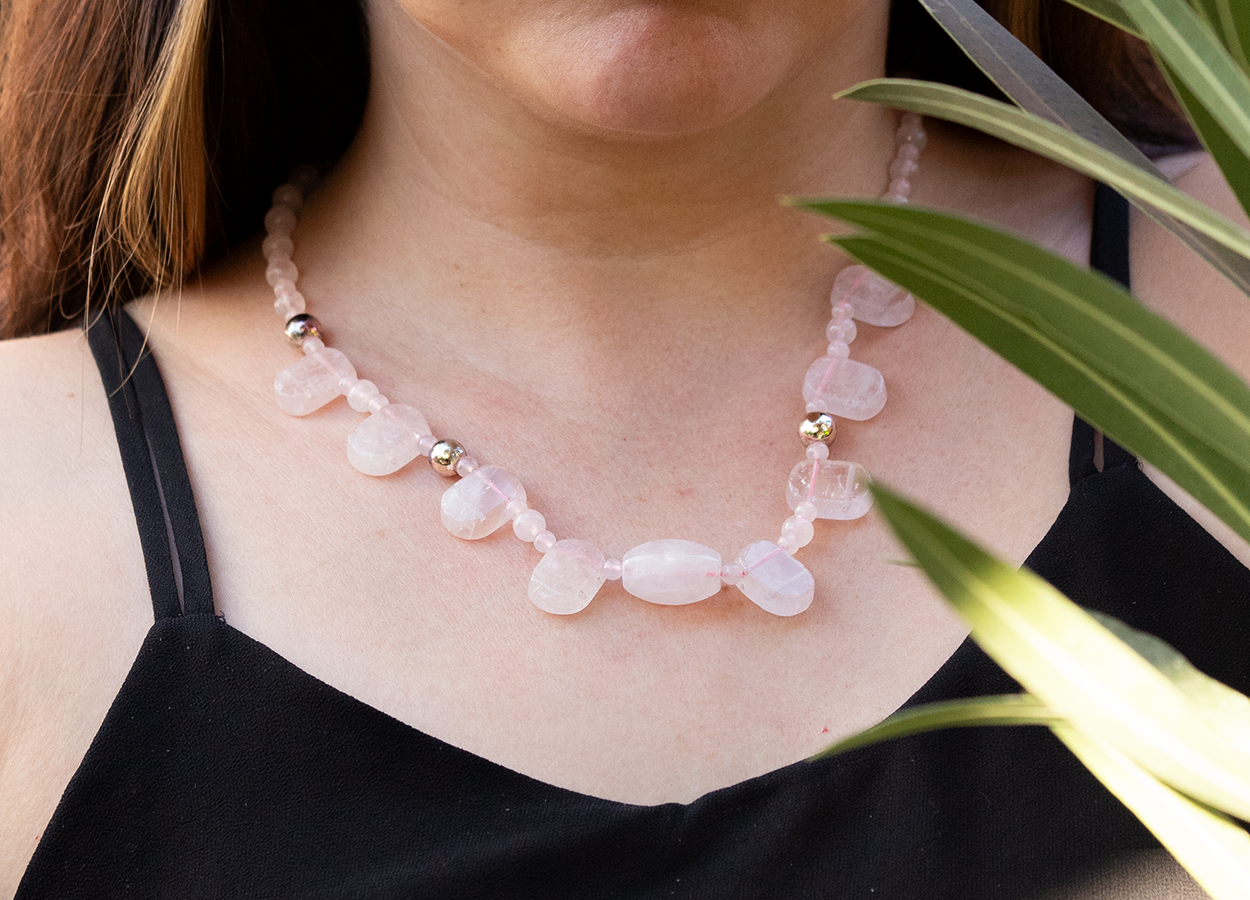 Collar Piedras Naturales Cuarzo Rosado