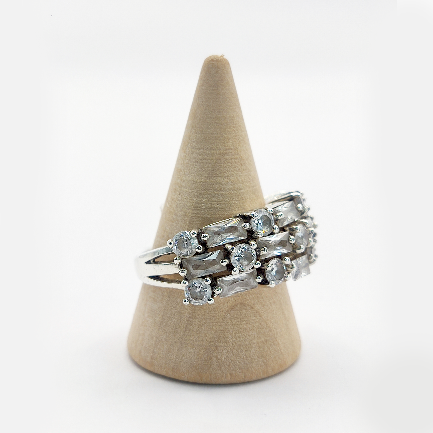 Anillo de Plata 925 engastado con Circones tipo Baguette